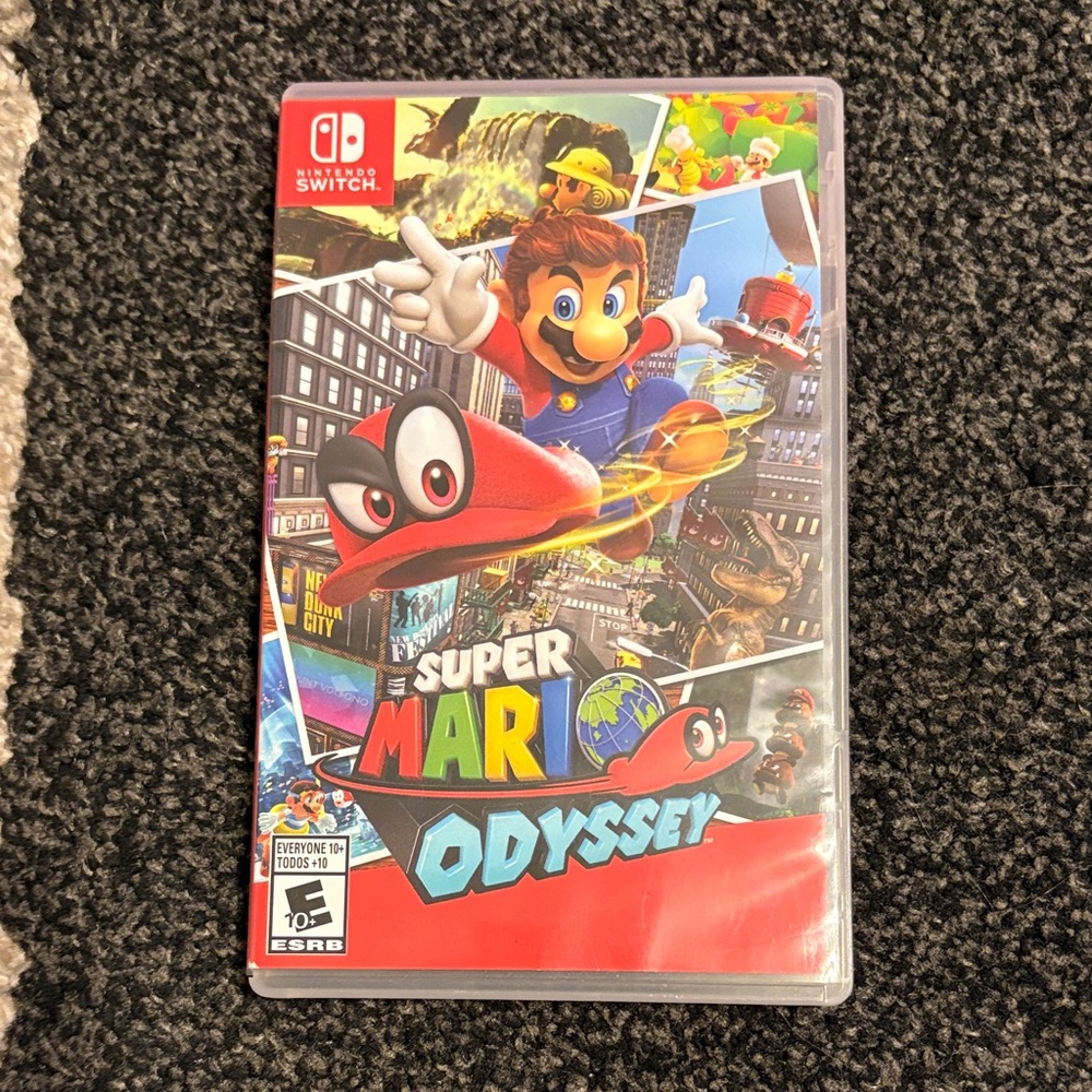 Nintendo Super Mario Odyssey - Red and Blue